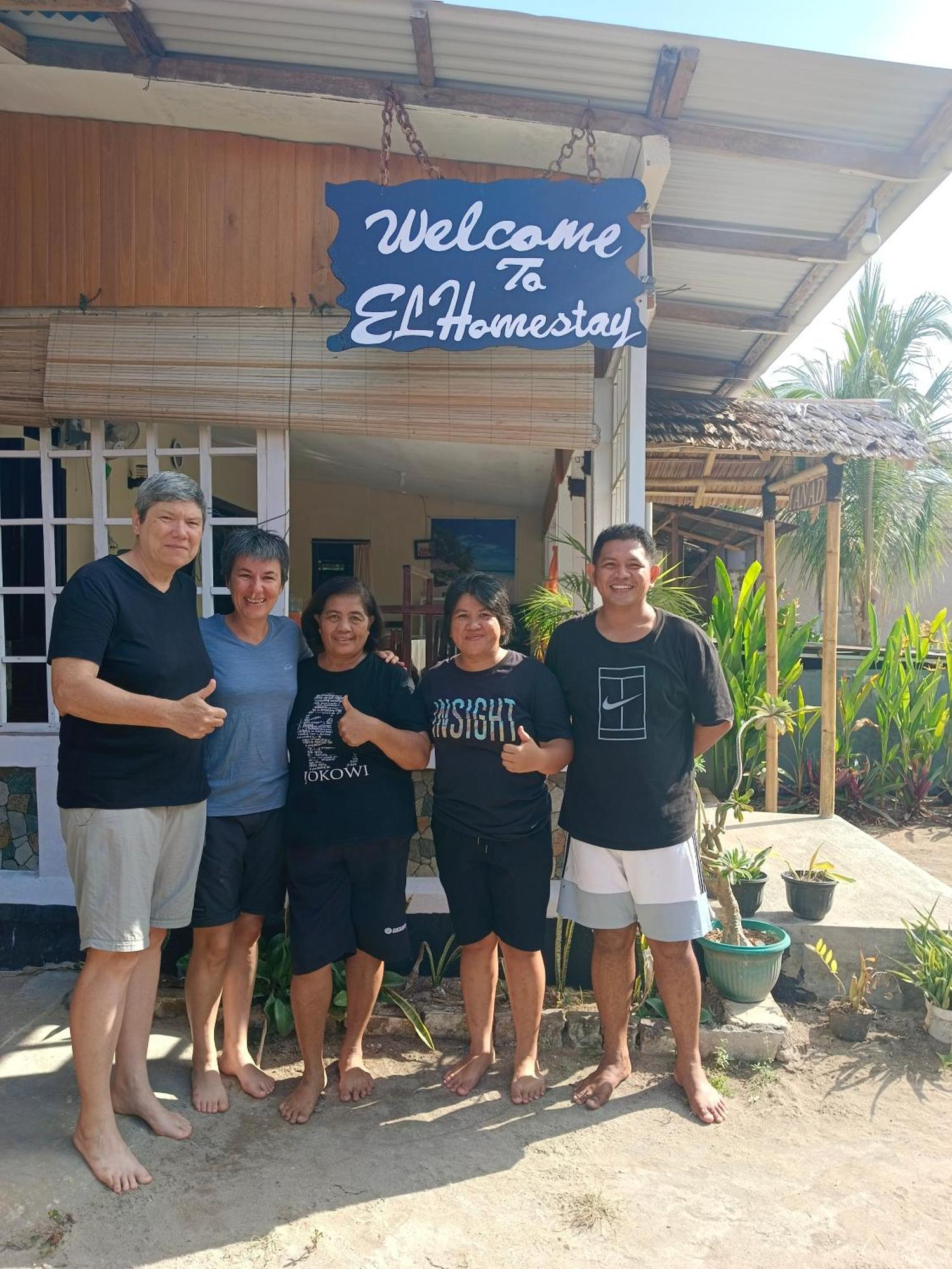 El Homestay Bunaken Esterno foto