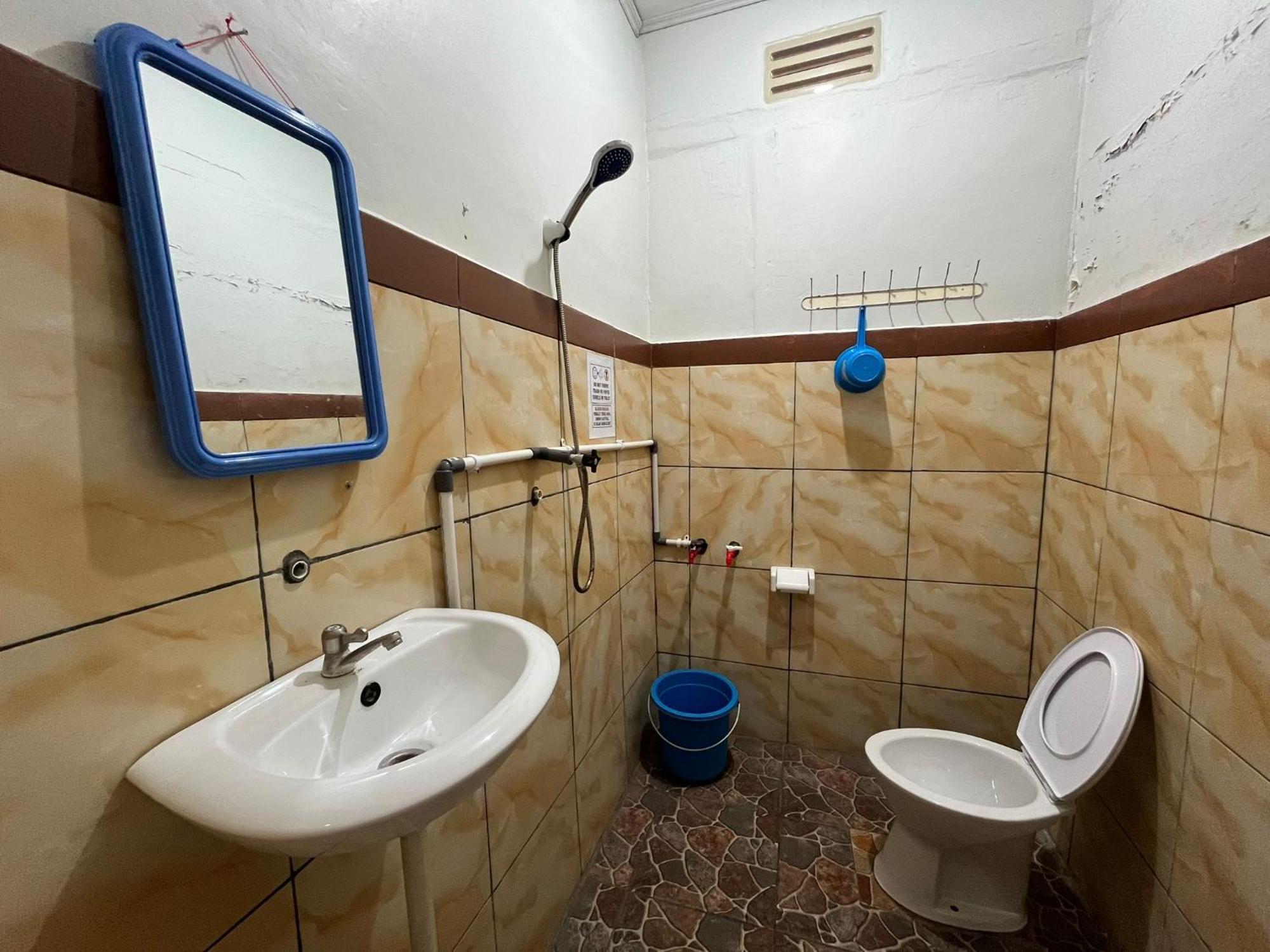 El Homestay Bunaken Esterno foto